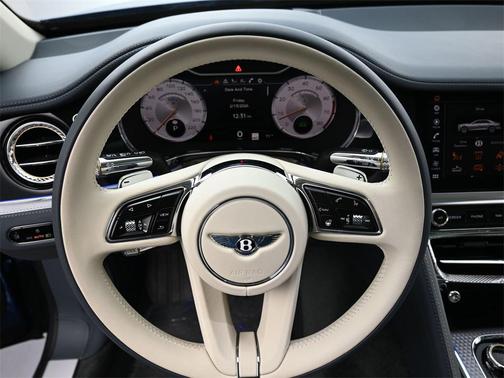 2023 Bentley Flying Spur Mulliner W12