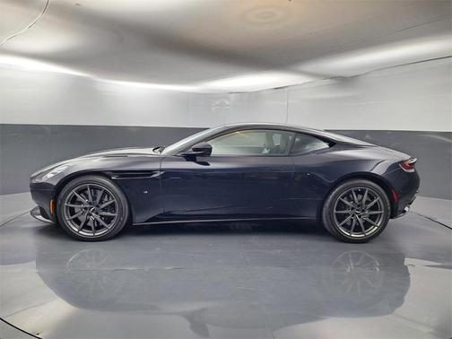 2017 Aston Martin DB11
