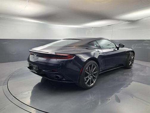 2017 Aston Martin DB11
