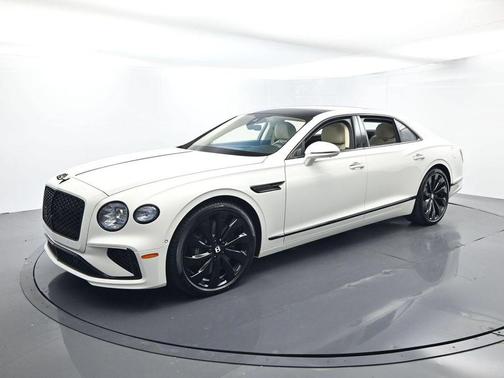 Glacier White 2026 Bentley Flying Spur