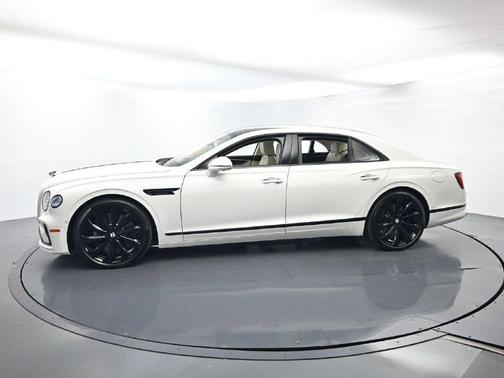 Glacier White 2026 Bentley Flying Spur V8
