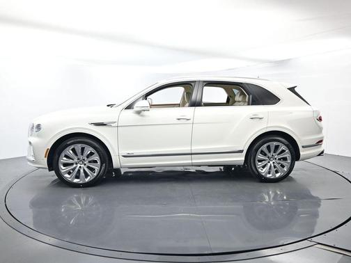 Glacier White 2026 Bentley Bentayga Azure