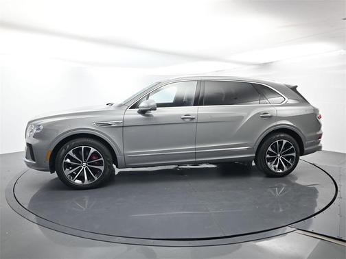 2024 Bentley Bentayga EWB 