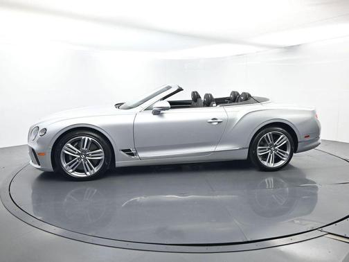 Moonbeam 2023 Bentley Continental GT Base