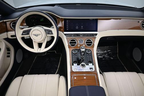 Moonbeam 2026 Bentley Continental GT Base