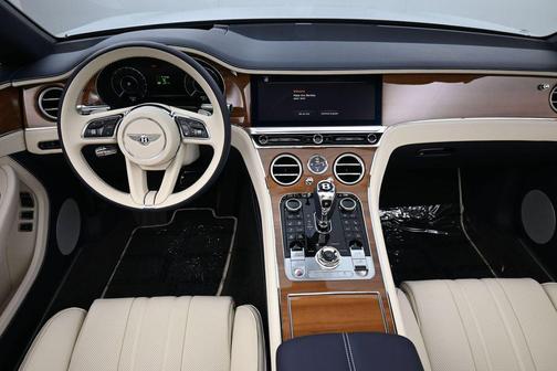 Moonbeam 2026 Bentley Continental GT Base