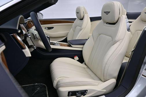 Moonbeam 2026 Bentley Continental GT Base