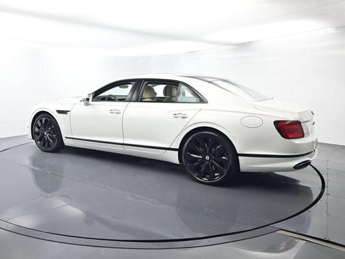 Glacier White 2026 Bentley Flying Spur