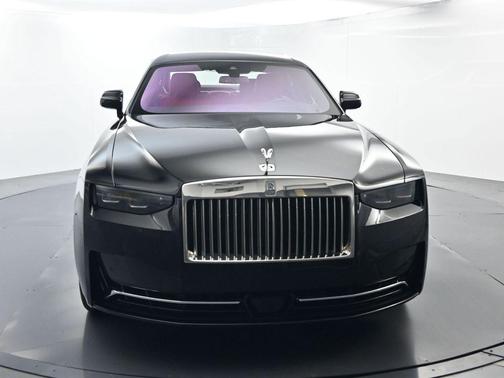 2025 Rolls-Royce Ghost 