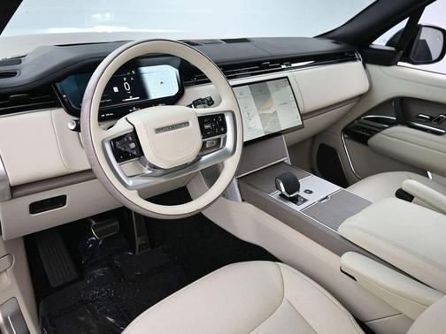 Gold 2025 Land Rover Range Rover P530 Autobiography