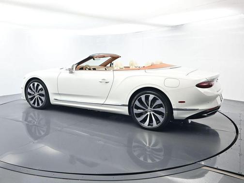 Glacier White 2026 Bentley Continental GT Base