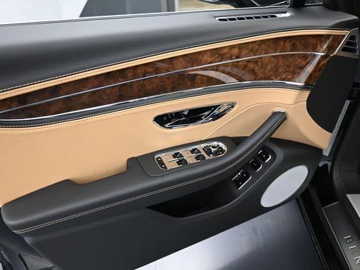 2026 Bentley Flying Spur 