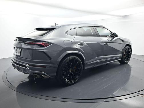 Grigio Telesto Metallic 2022 Lamborghini Urus Base