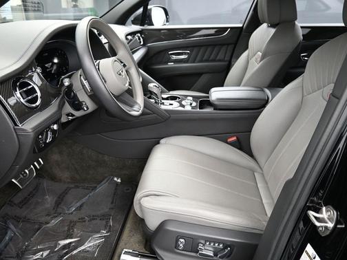 2022 Bentley Bentayga V8