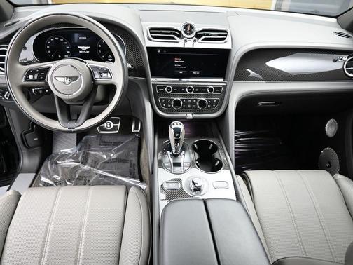 2022 Bentley Bentayga V8