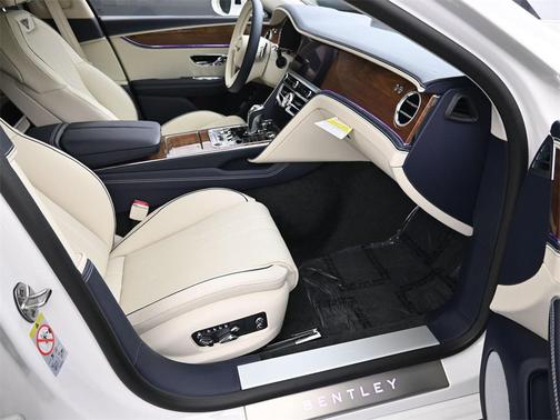 2026 Bentley Flying Spur 