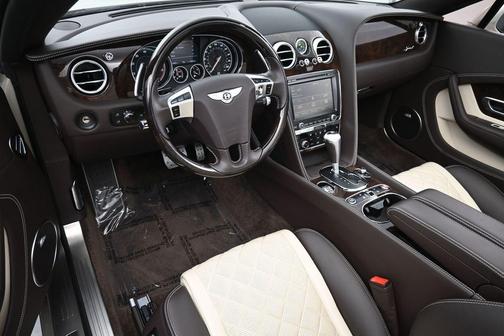 White Sand Metallic 2016 Bentley Continental GT Speed