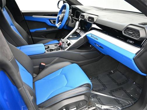 2020 Lamborghini Urus Base