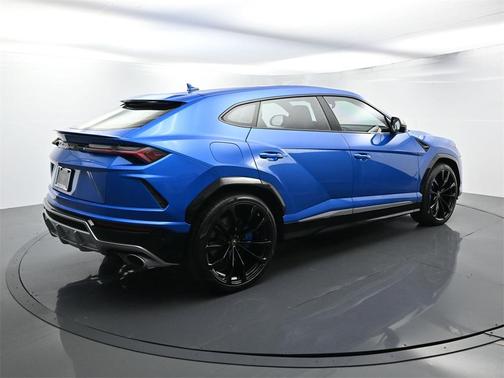 2020 Lamborghini Urus Base