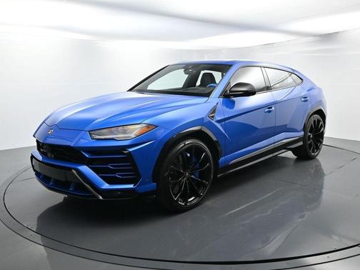 2020 Lamborghini Urus Base
