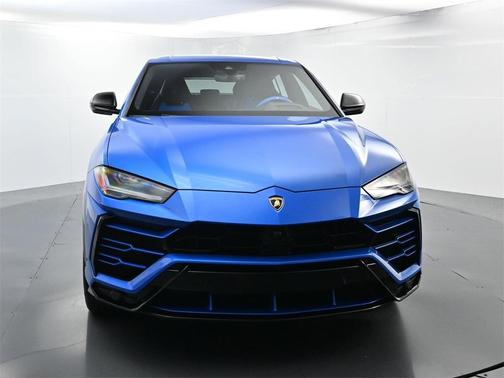 2020 Lamborghini Urus Base