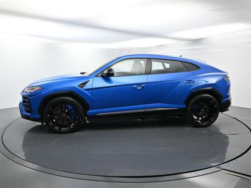 2020 Lamborghini Urus Base