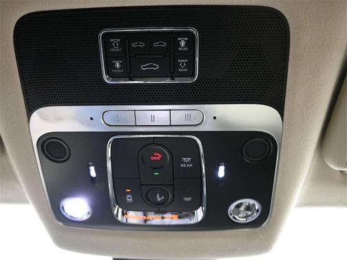 2023 Bentley Flying Spur V8