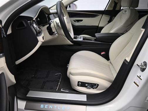 2023 Bentley Flying Spur V8