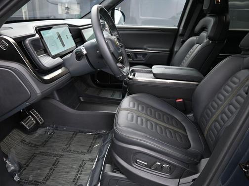 2023 Rivian R1S Adventure Quad Motor Large Pack