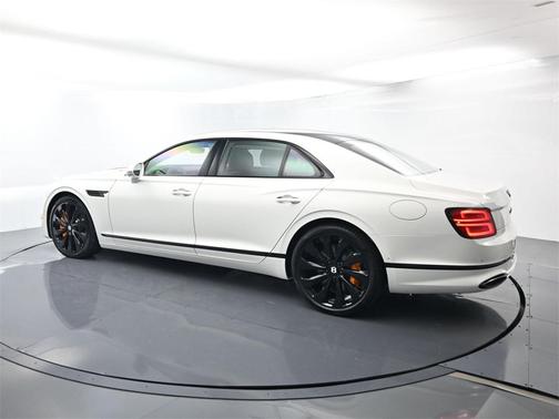 2026 Bentley Flying Spur 