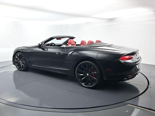 Onyx 2025 Bentley Continental GT Black Edition