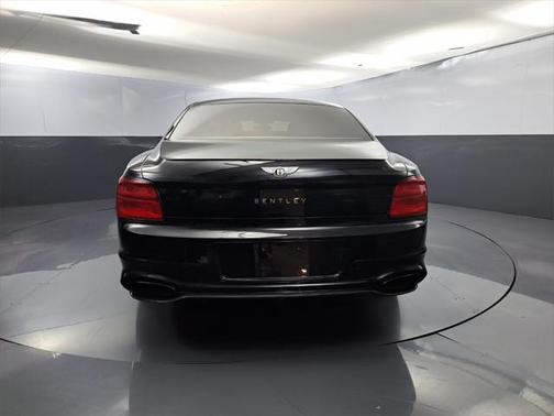 2022 Bentley Flying Spur W12
