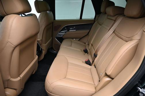 British Racing Green SV Bespoke Ultra Met Gloss 2025 Land Rover Range Rover P530 SE