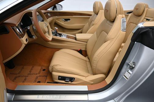 Moonbeam 2026 Bentley Continental GT Base