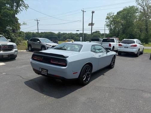 2021 Dodge Challenger SXT