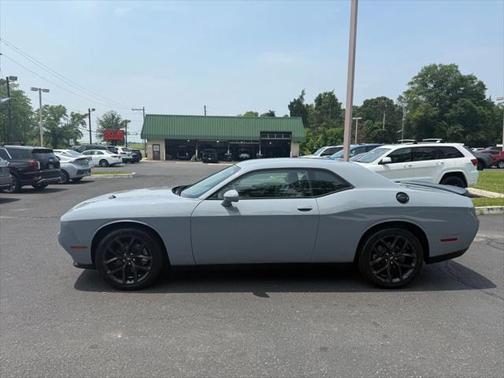 2021 Dodge Challenger SXT