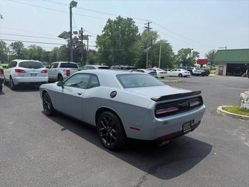 2021 Dodge Challenger SXT