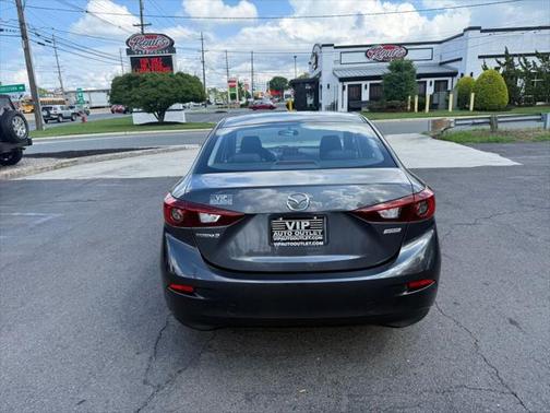2015 Mazda Mazda3 i Sport