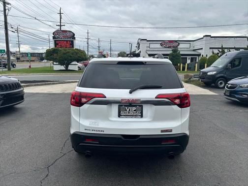 2018 GMC Acadia SLT-1