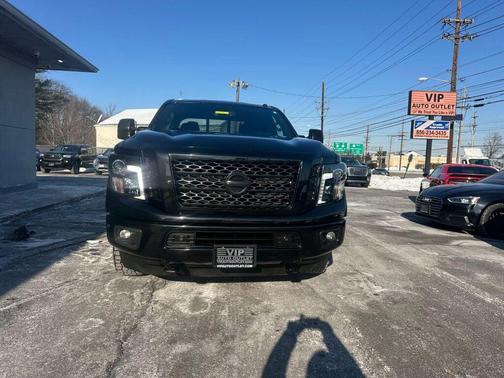 2019 Nissan Titan XD SV