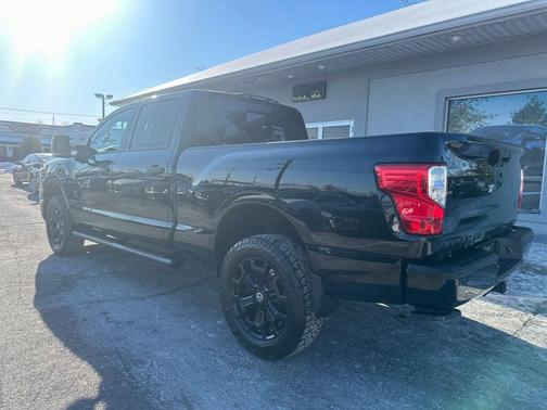 2019 Nissan Titan XD SV