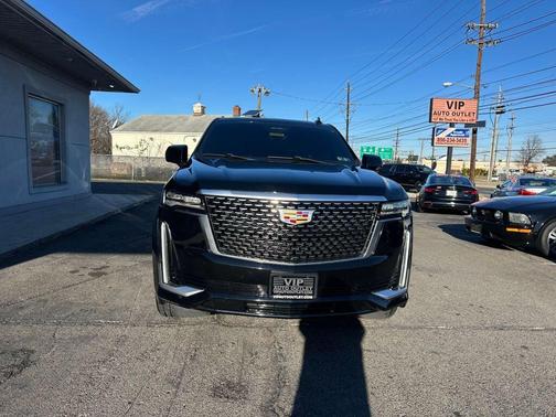 2022 Cadillac Escalade ESV Premium Luxury