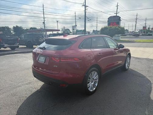 2018 Jaguar F-PACE 25t Premium