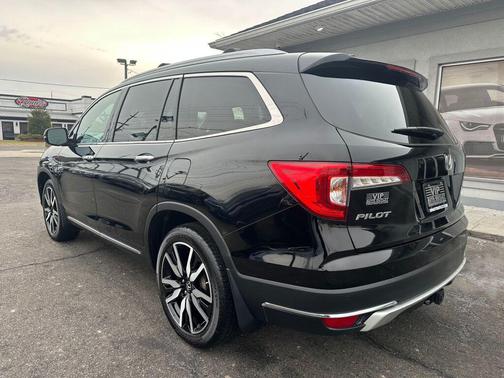 2019 Honda Pilot Touring 8-Passenger