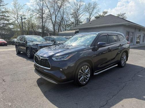 2021 Toyota Highlander Platinum