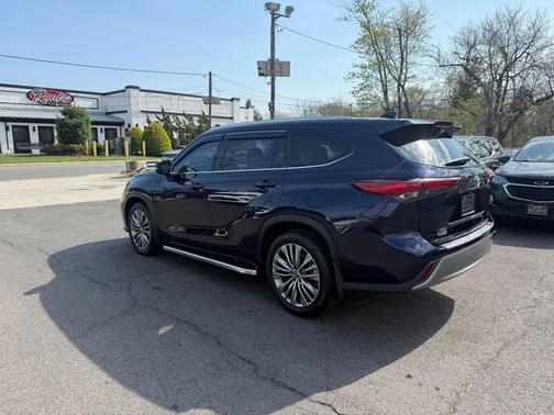 2021 Toyota Highlander Platinum
