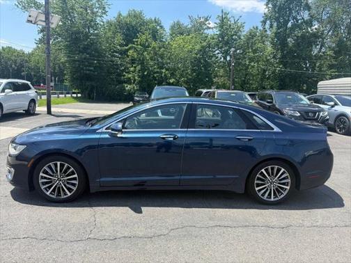 2017 Lincoln MKZ Base