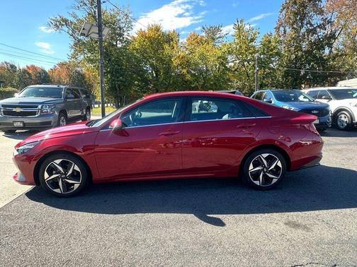 2023 Hyundai ELANTRA Limited