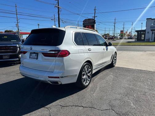 2019 BMW X7 xDrive40i