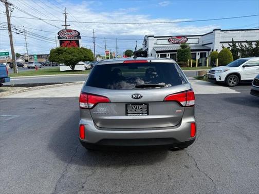 2015 Kia Sorento LX